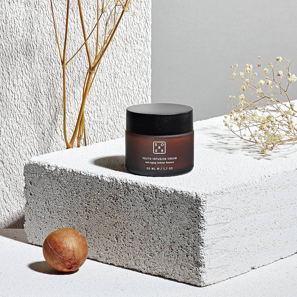 nüchtern® | Jugend-Infusionscreme | Hochwirksame natürliche Anti-Aging-Gesichtscreme mildert Linien und Falten sichtbar | Mit Aloe Vera, Coenzym Q10, pflanzlichem Retinol, Spilantol und Hyaluron | Vegan: Amazon.se: Schönheit