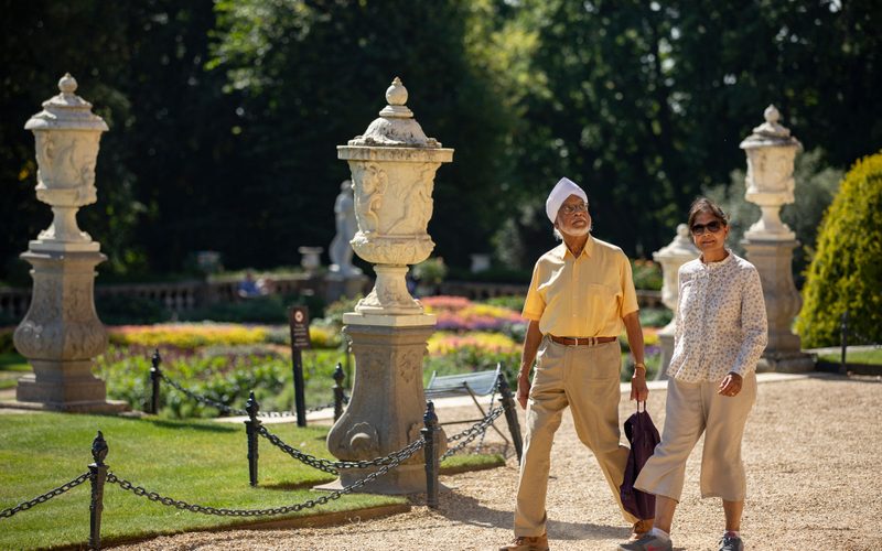 Visitors-enjoying-the-Parterre-Photo-Chris-Lacey-2100-1313